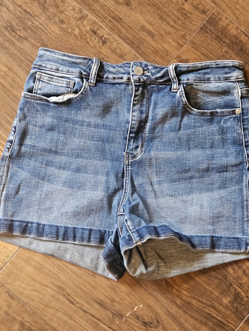 Judy Blue Los Angeles Womens Plus Denim Shorts Sz 1X Stretch Med Wash #G